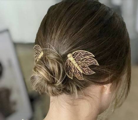 Peinados para bodas con adornos